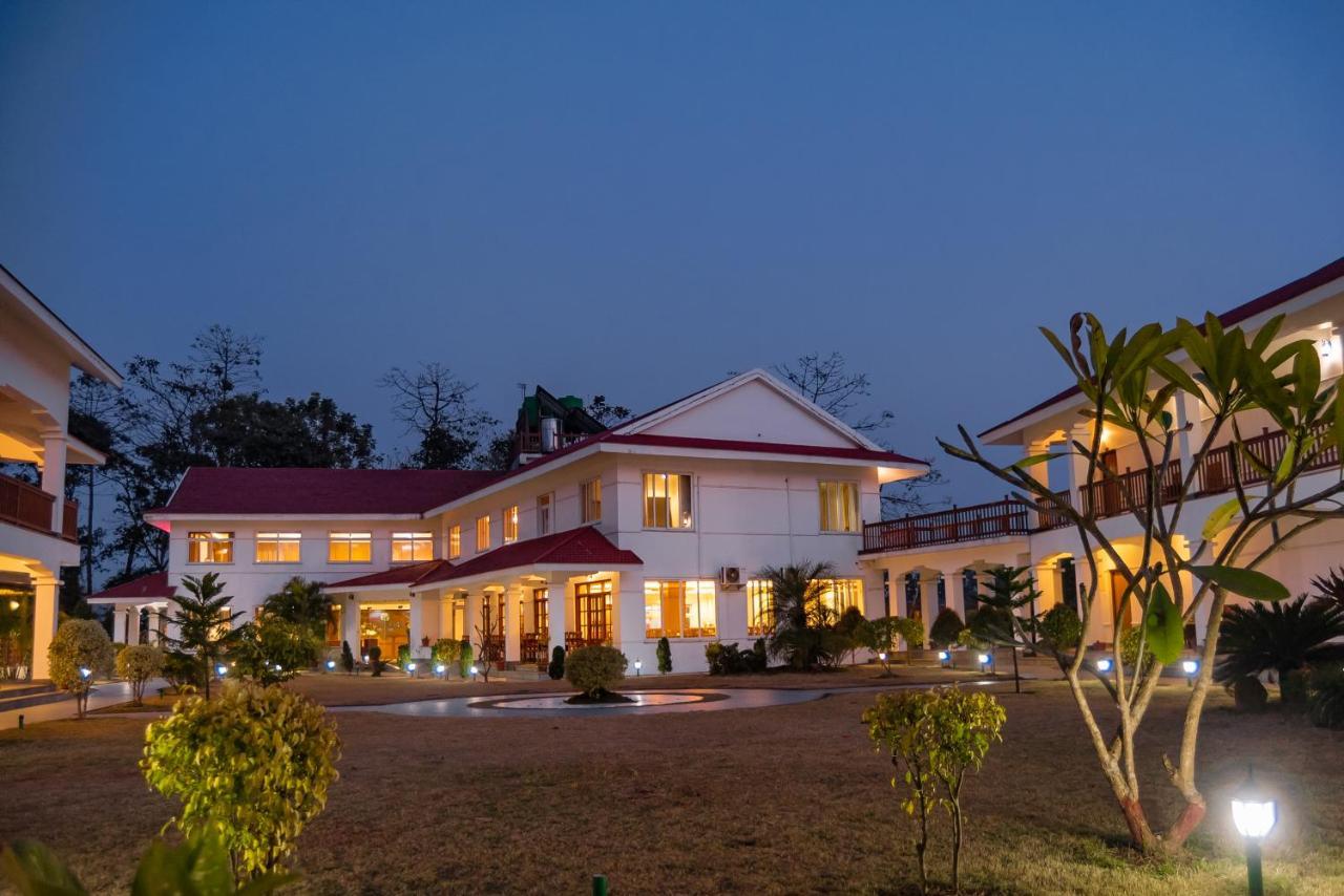 Hotel Earth Light Sauraha Chitwan Esterno foto