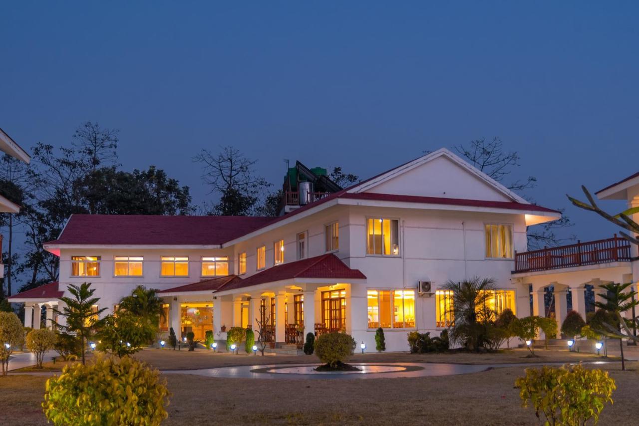 Hotel Earth Light Sauraha Chitwan Esterno foto